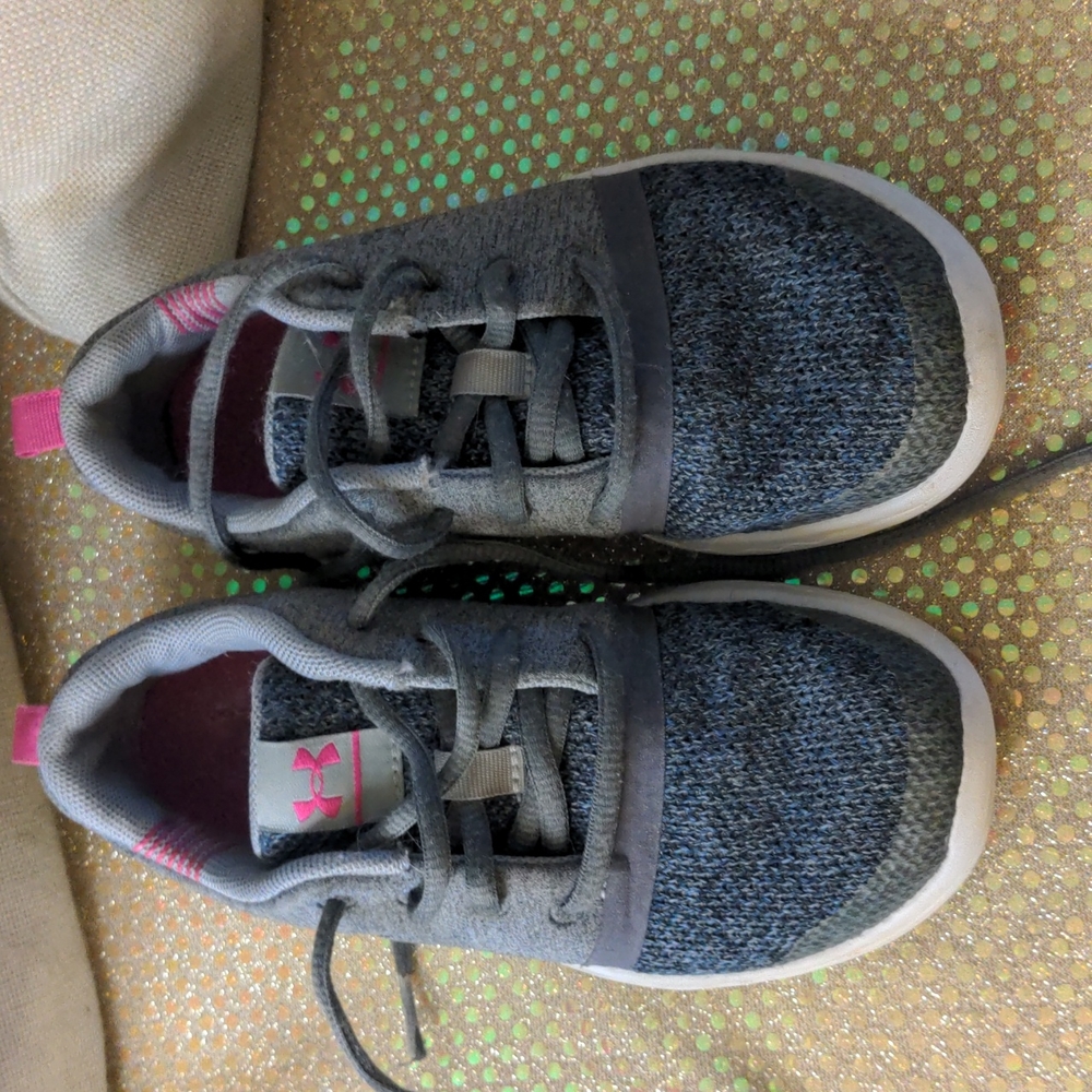 Girls Under Armour shoes